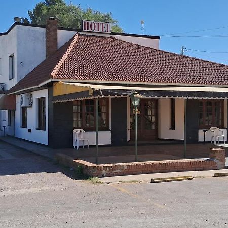 Hotel Y Restaurant Don Quijote Macachín Zewnętrze zdjęcie